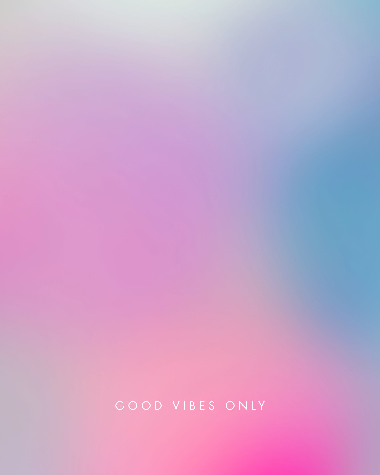 Detailansicht: Sanfter Farbverlauf und klare Typografie des Posters „Good Vibes Only“.