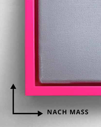 Detail des Schattenfugen-Rahmens auf Maß in Neon Pink mit einer grauen Leinwand und einer Nach-Maß-Grafik